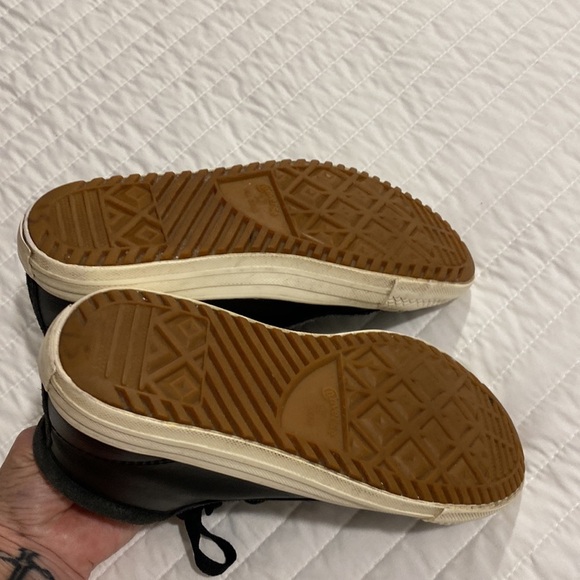 Converse black leather high top sneakers size 3 - Picture 6 of 7